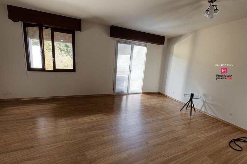 Maison - 96 m² - 5 pièces