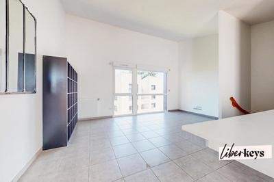 Duplex - 104 m² - 5 pièces