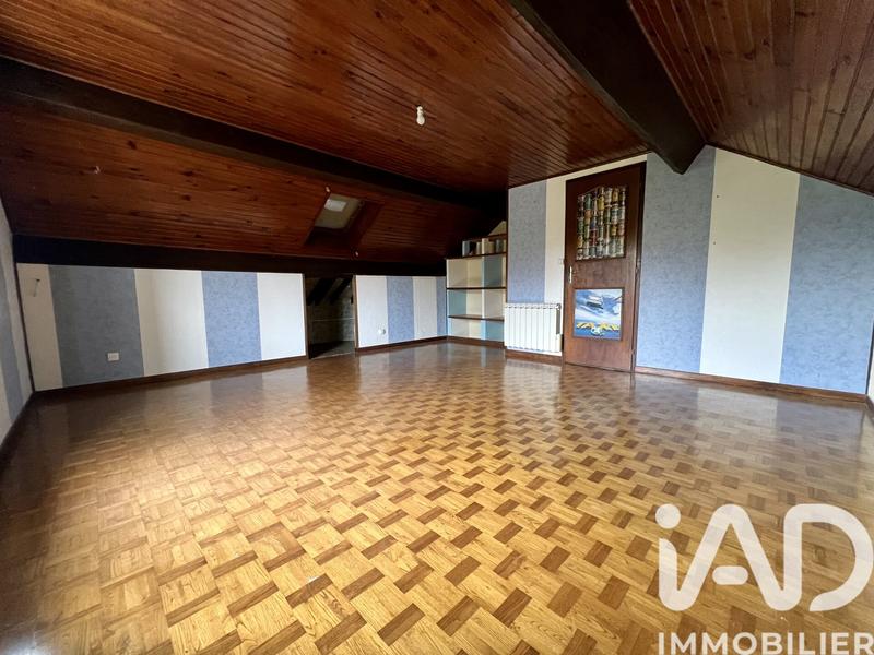 Maison - 98 m² - 5 pièces