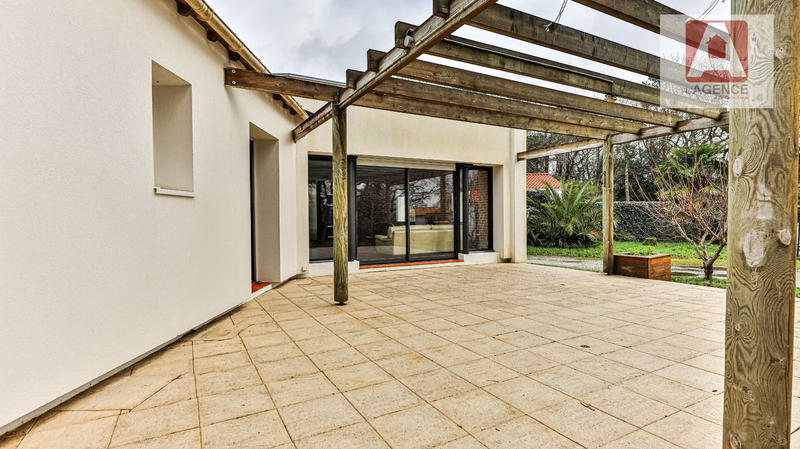 Maison - 144 m² - 5 pièces