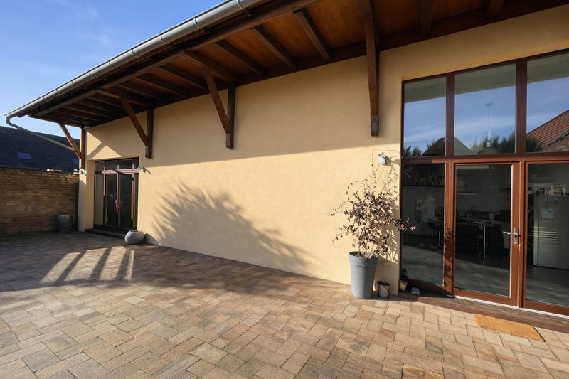 Maison - 180 m² - 6 pièces