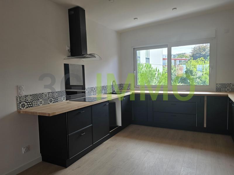 Appartement - 90 m² - 4 pièces