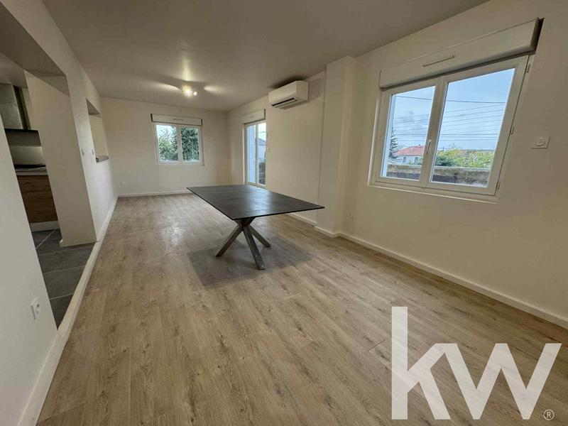 Maison - 100 m² - 4 pièces