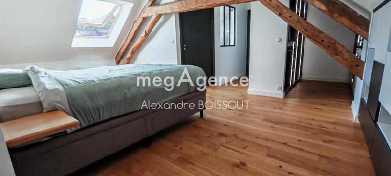 Maison - 219 m² - 4 pièces