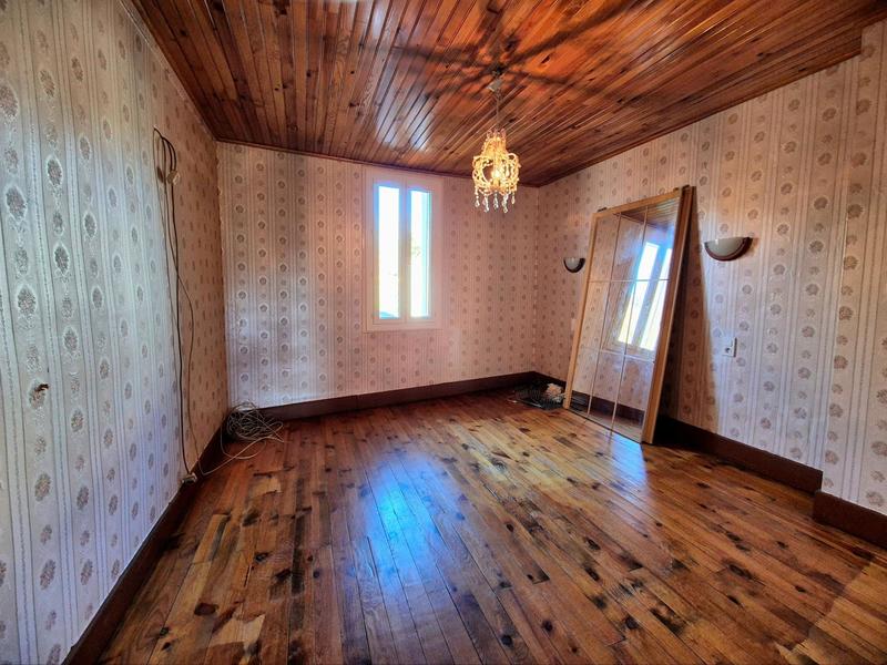 Maison - 199 m² - 7 pièces