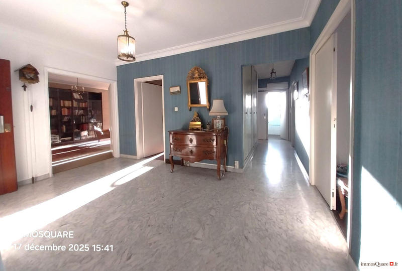 Appartement - 126 m² - 5 pièces