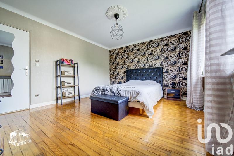 Maison - 136 m² - 7 pièces