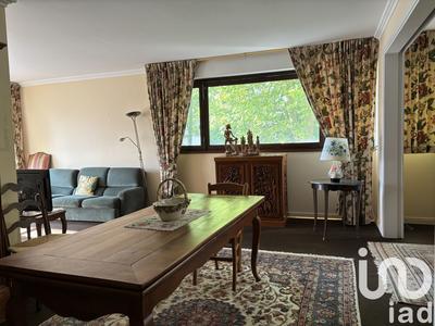 Appartement - 90 m² - 4 pièces