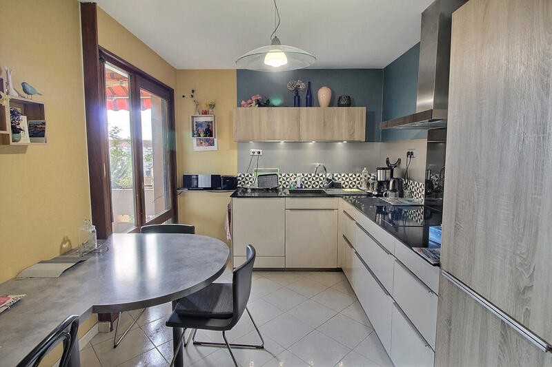 Appartement - 107 m² - 4 pièces