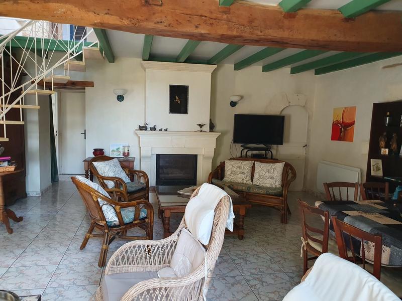 Maison - 261 m² - 9 pièces