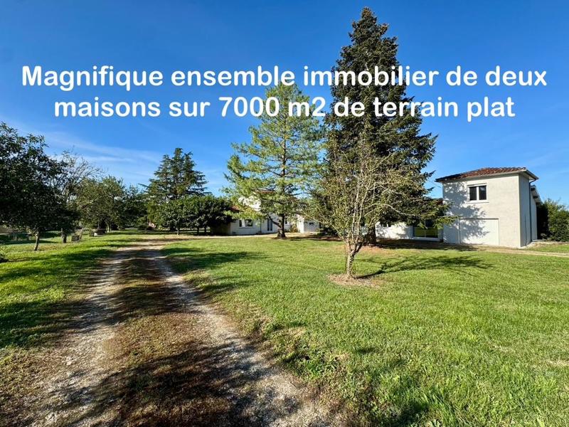 Maison - 204 m² - 10 pièces