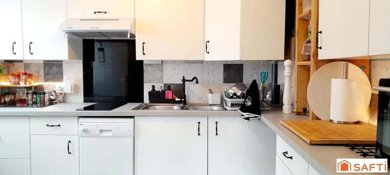 Appartement - 80 m² - 4 pièces