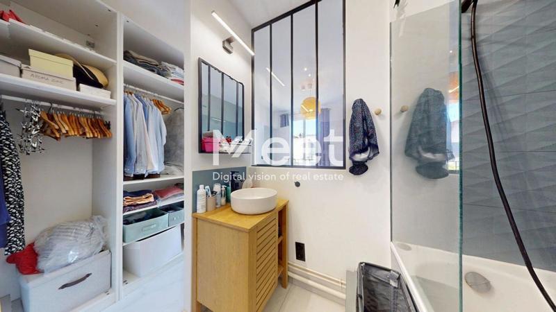 Appartement - 95 m² - 4 pièces