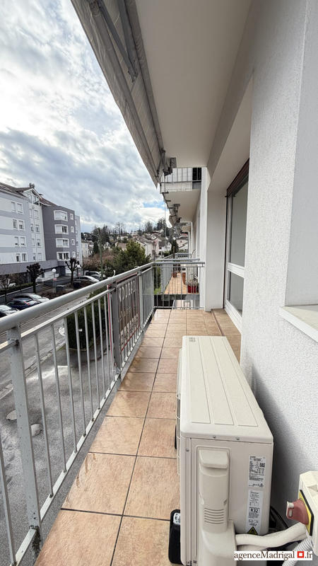 Appartement - 77 m² - 4 pièces