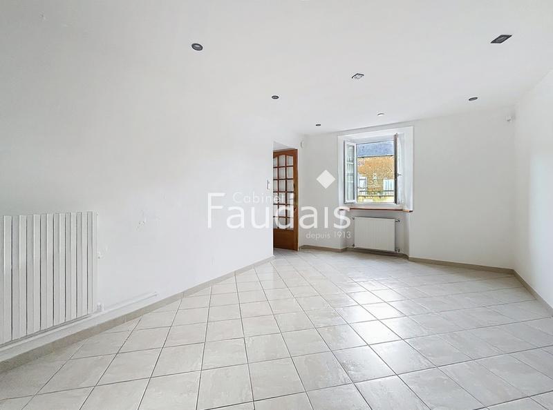 Maison - 152 m² - 6 pièces