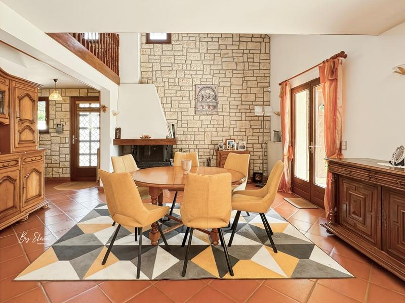 Maison - 164 m² - 7 pièces