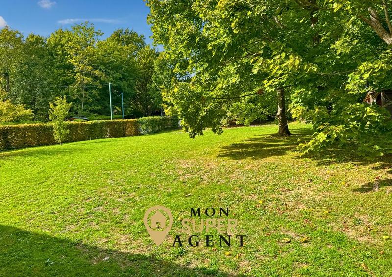 Maison - 171 m² - 9 pièces