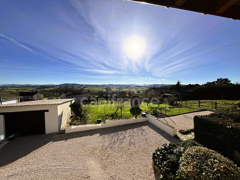 Maison - 105 m² - 4 pièces