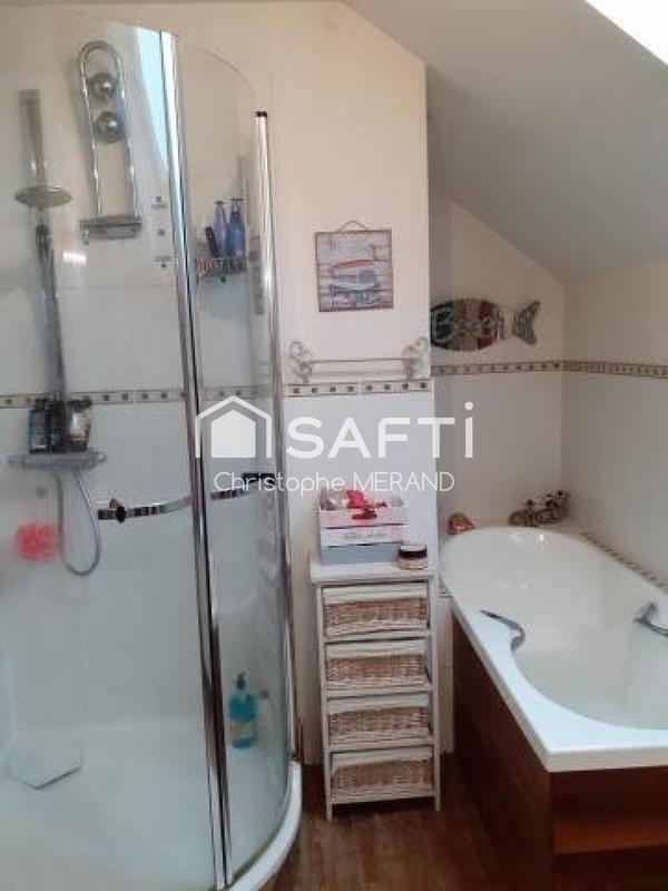 Maison - 202 m² - 8 pièces