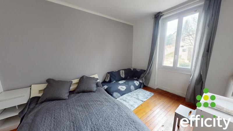 Pavillon - 140 m² - 5 pièces