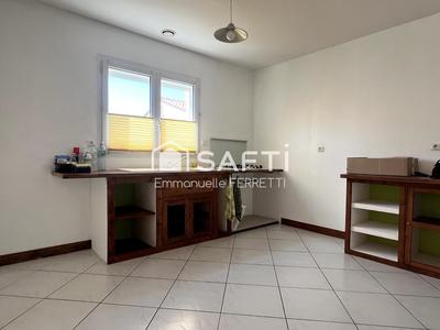 Maison - 139 m² - 5 pièces