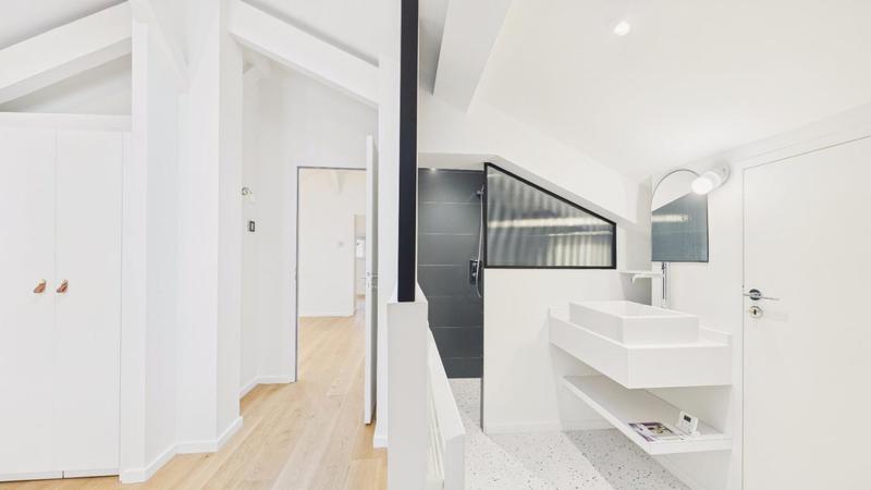 Maison - 192 m² - 8 pièces