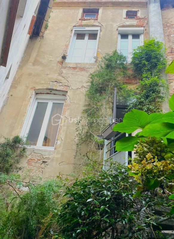 Immeuble - 214 m² - 6 pièces