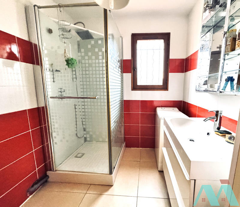 Maison - 121 m² - 6 pièces