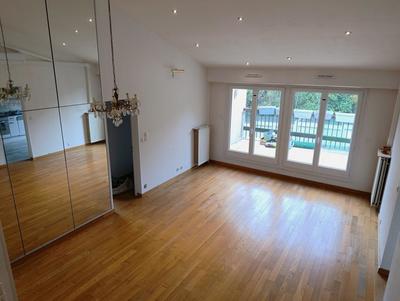 Appartement - 101 m² - 5 pièces