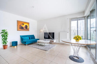 Appartement - 82 m² - 3 pièces