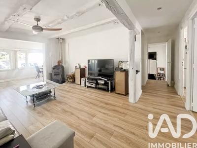 Maison - 90 m² - 5 pièces