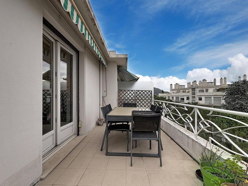 Appartement - 80 m² - 3 pièces