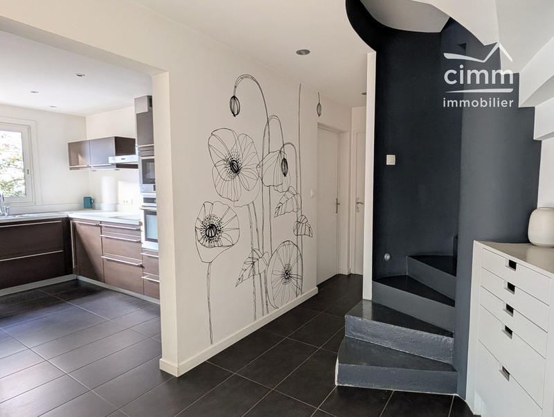 Maison - 110 m² - 4 pièces