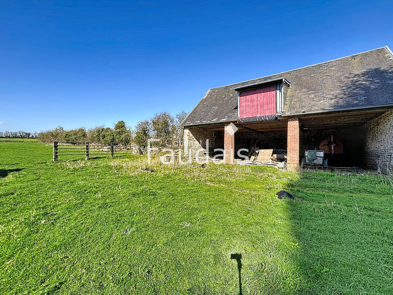 Maison - 636 m² - 3 pièces