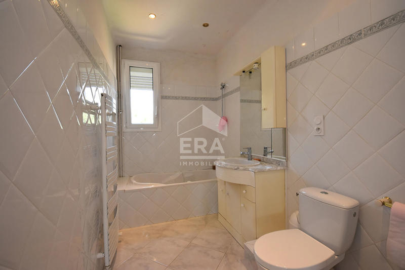 Maison - 144 m² - 5 pièces