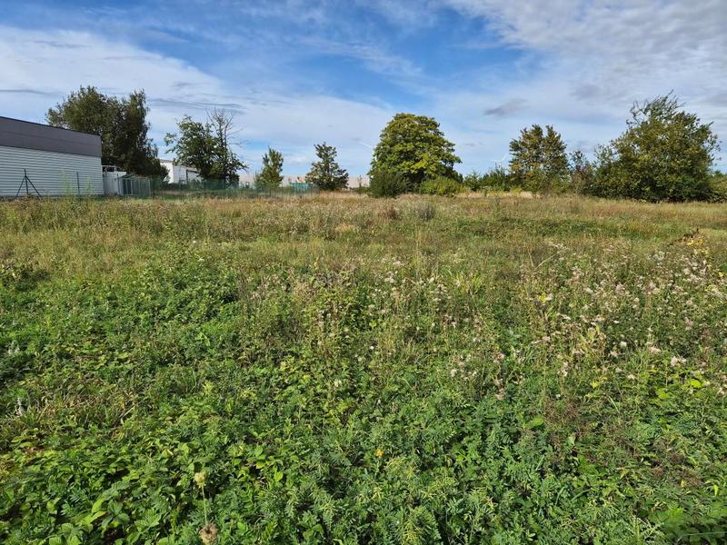 Terrain constructible - 896 m²