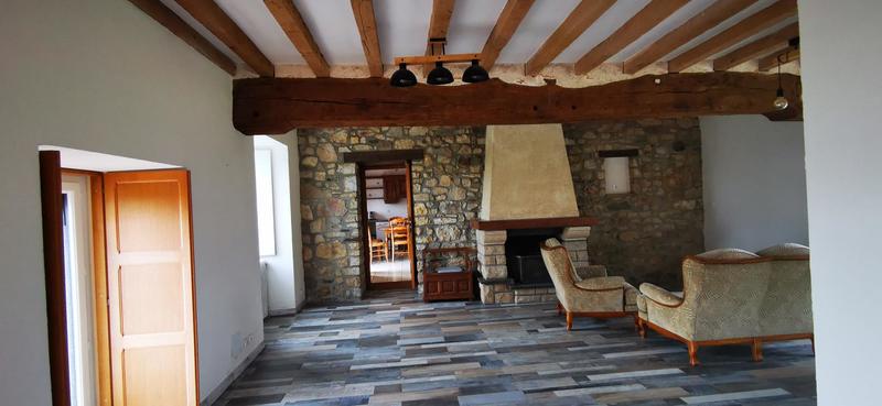 Maison en pierre - 90 m² - 3 pièces