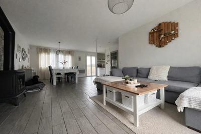 Maison - 142 m² - 7 pièces