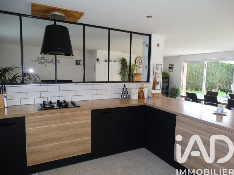Maison - 143 m² - 7 pièces