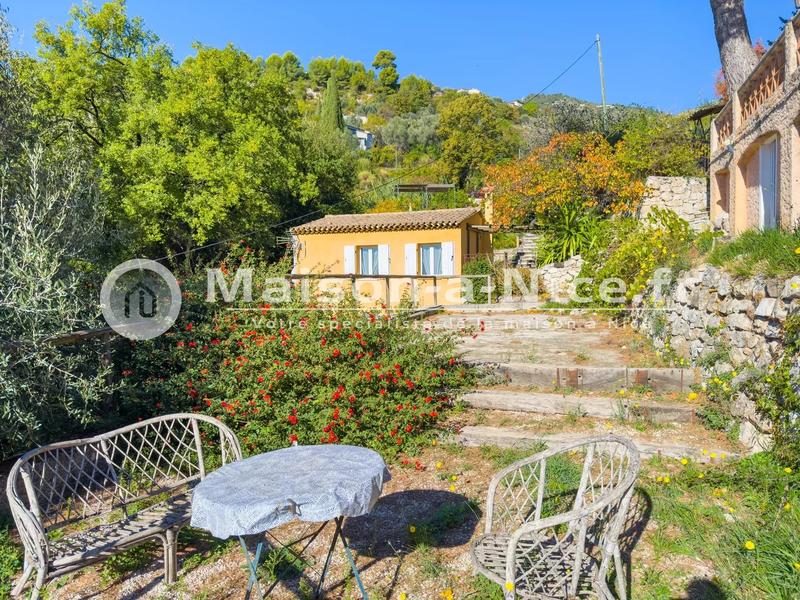 Maison - 285 m² - 10 pièces