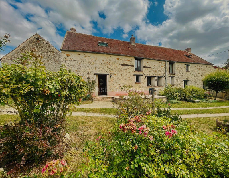 Maison - 208 m² - 5 pièces