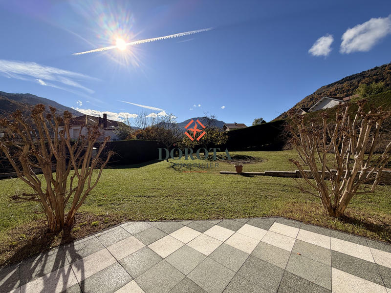 Maison traditionnelle - 162 m² - 5 pièces