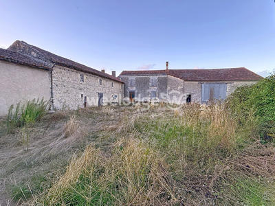 Maison ancienne - 92 m² - 3 pièces