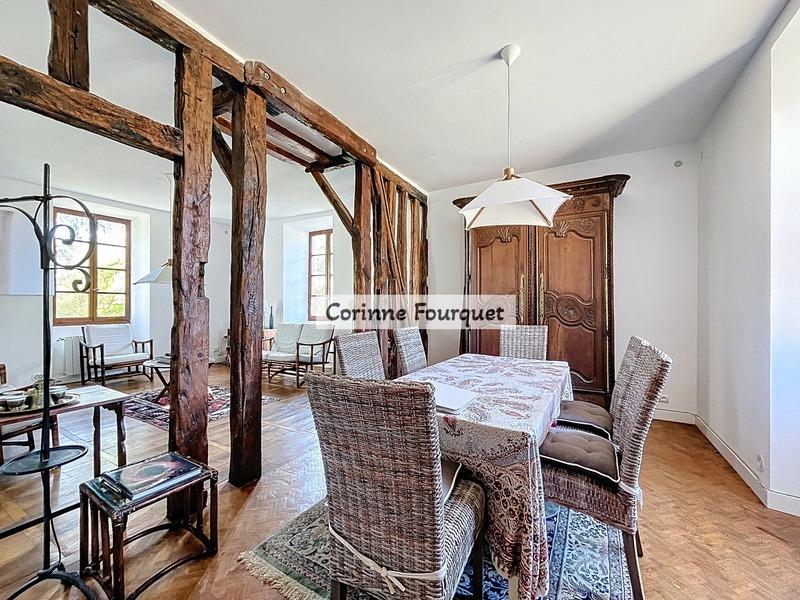 Maison - 267 m² - 8 pièces