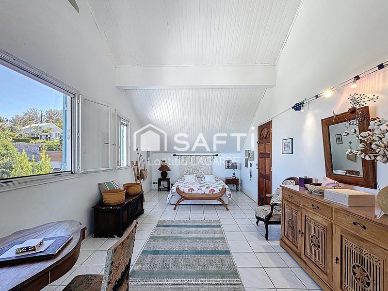 Maison - 176 m² - 6 pièces