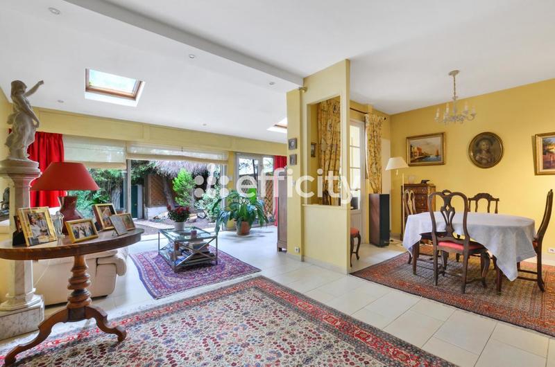 Maison - 142 m² - 5 pièces