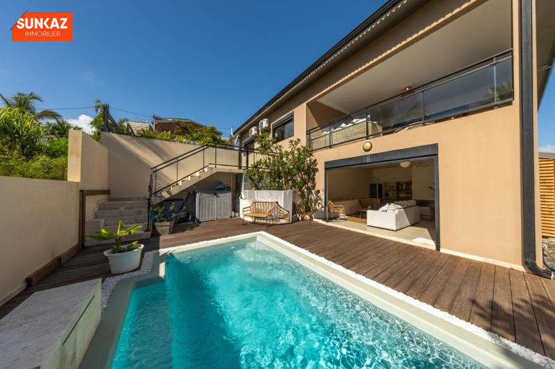 Maison - 160 m² - 5 pièces