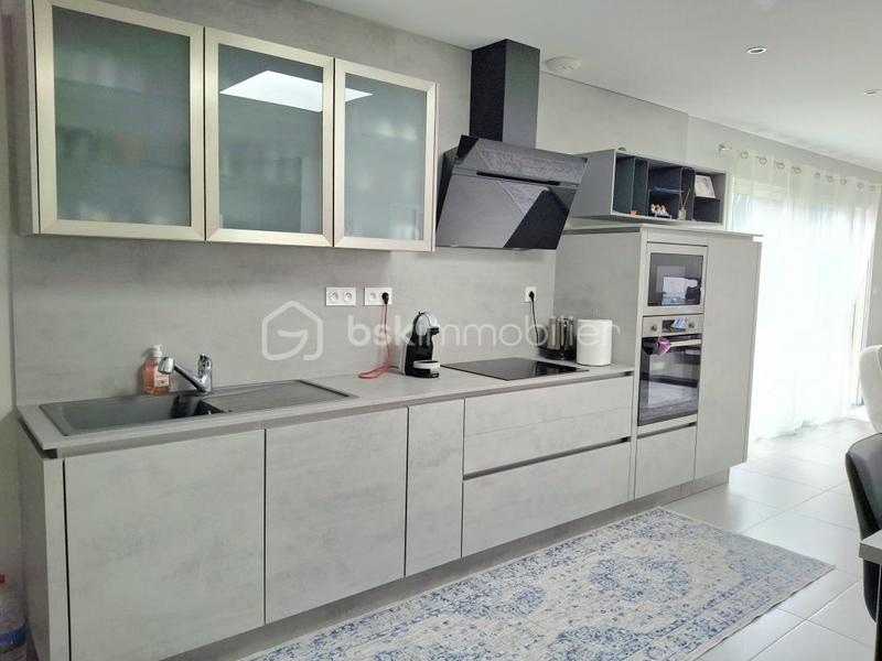 Maison - 115 m² - 4 pièces