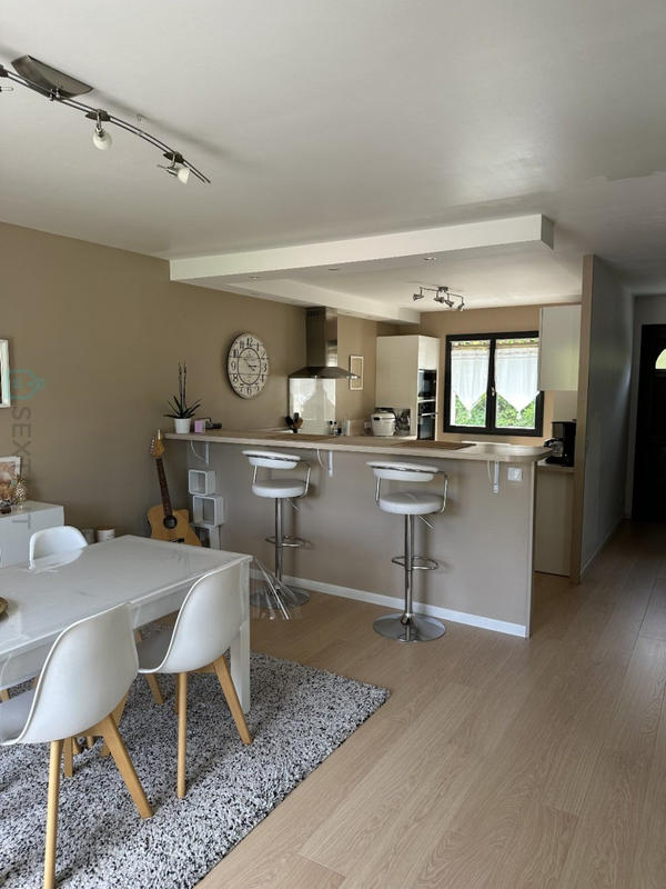 Maison - 104 m² - 5 pièces