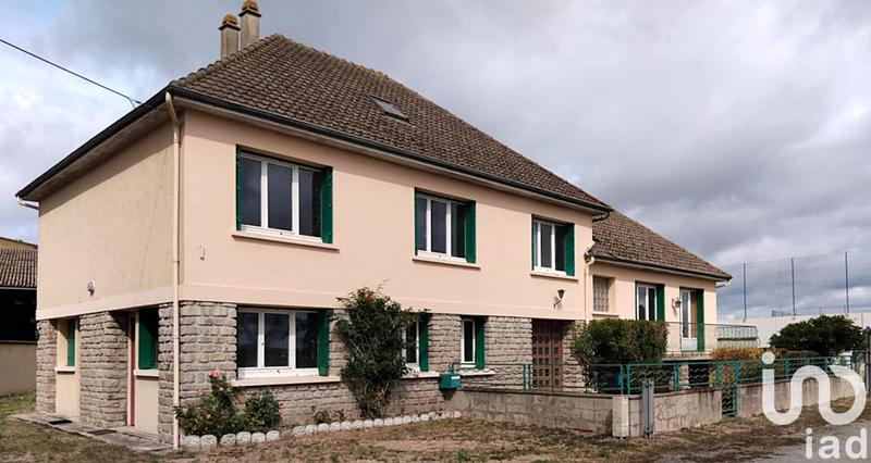 Maison - 240 m² - 1 pièce